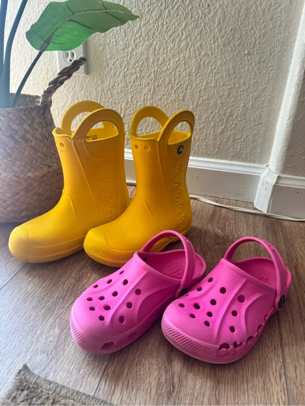 CROCS Kids Yellow Rain Boots, Pink classic Clog, Set of old Navy Jelly’s. USED